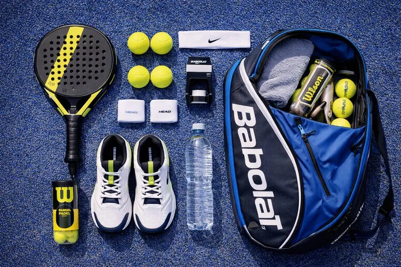 Equipación básica para jugar al pádel