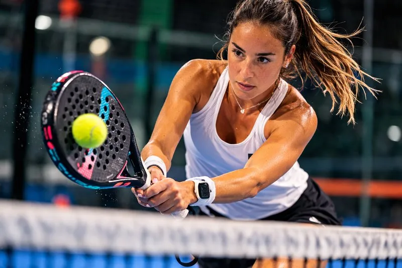 Dominar la volea en pádel